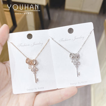Fashion Internet celebrities with the same key Girls necklace pendant Japanese and Korean temperament collarbone chain necklace jewelry manufacturers wholesale short