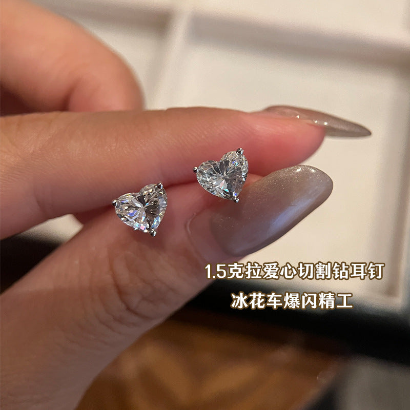 S925 Silver Burst Heart Diamond Stud Earrings Seiko Ice Flower Car Heart-Shaped Cut Single Diamond Ear Bone Stud Earrings Live Broadcast Hit