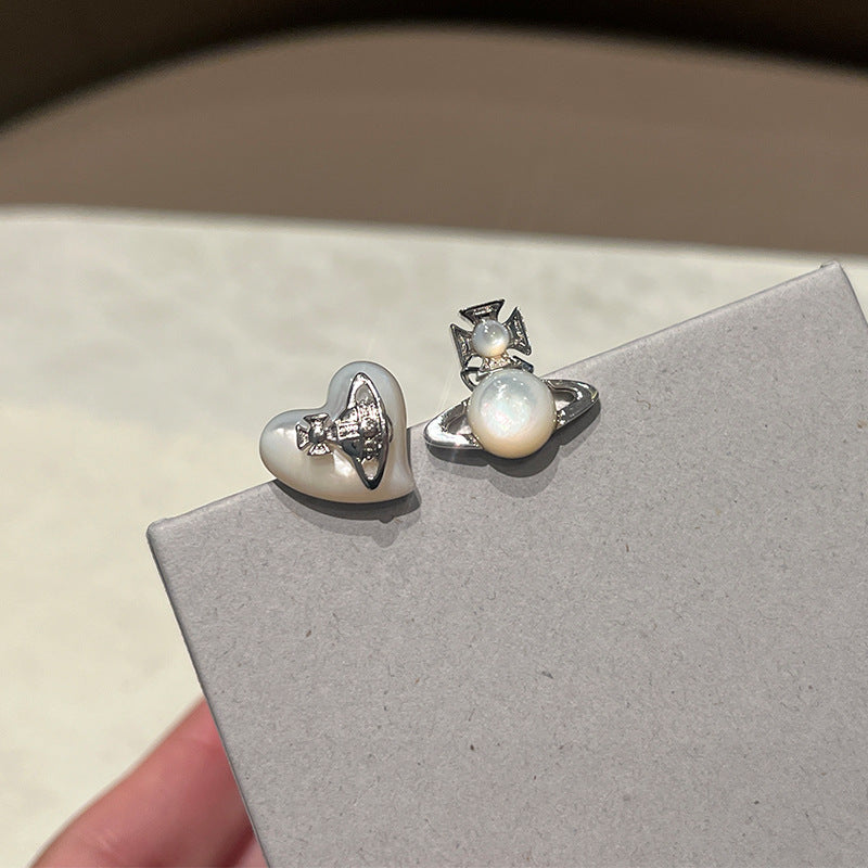 The Queen Mother of the West asymmetrical love Saturn stud earrings natural white shellfish jelly planet AB earrings