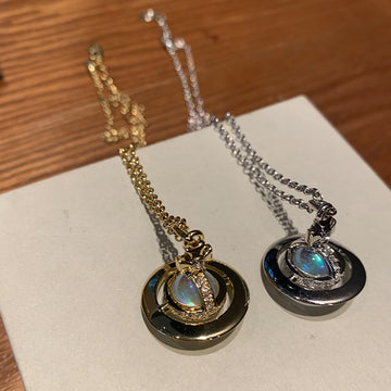 Queen Mother of the West Aurora Aviator Necklace Medium Laser Illusion Three-dimensional Saturn Pendant New Necklace