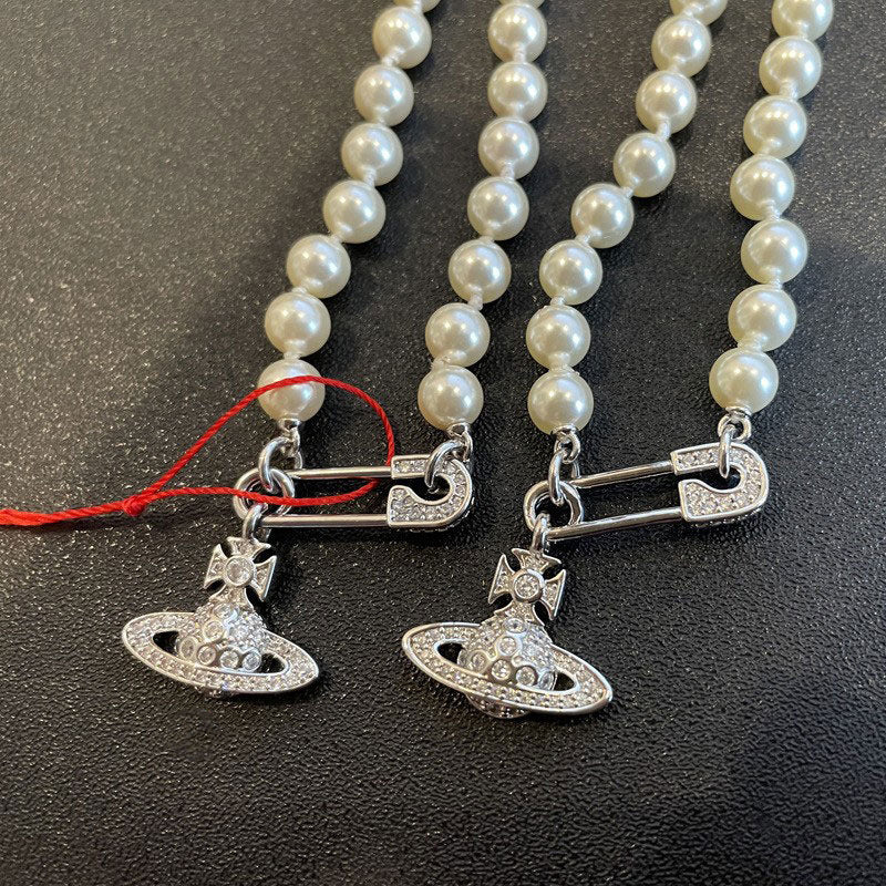 Seiko West Queen Pin Pearl Necklace Saturn Paperclip Pearl Pendant Pearl Jewelry Vintage Clavicle Chain Female