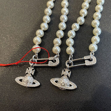 Seiko West Queen Pin Pearl Necklace Saturn Paperclip Pearl Pendant Pearl Jewelry Vintage Clavicle Chain Female