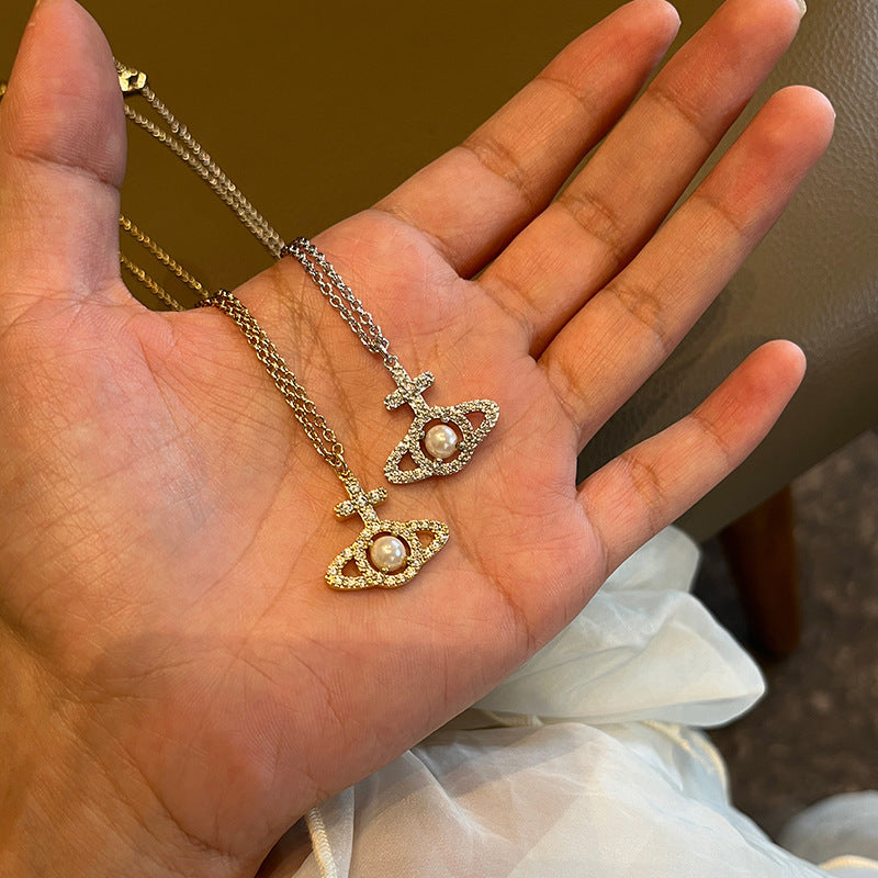 Queen Mother Olympia necklace small sandwich pearl necklace delicate temperament niche jewelry