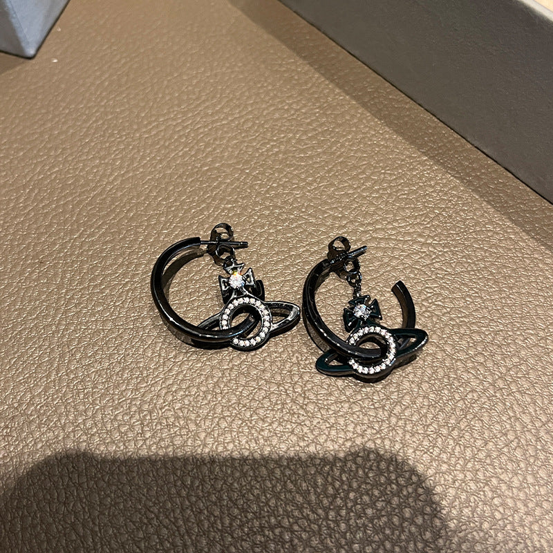 Queen Mother Miranda Earrings Ring Ring 3-in-1 Earrings Earrings Earrings Fashionable Niche Jewelry Gun Black Silver