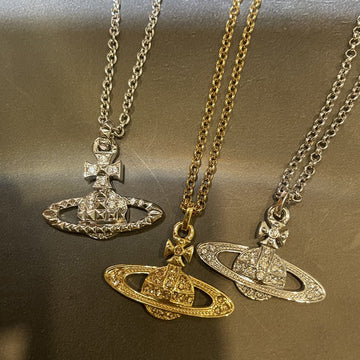 The Queen Mother of the West, Saturn Chain Necklace, Rivet Punk Saturn Necklace, Full of Diamonds, Niche Pendants, Explosive