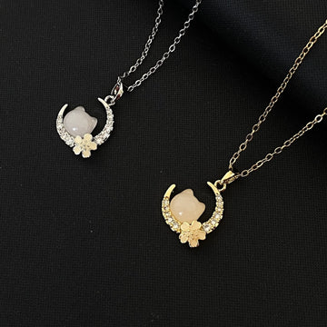 New Korean kitten flower moon necklace female personality light luxury titanium steel collarbone chain ins style high-end niche