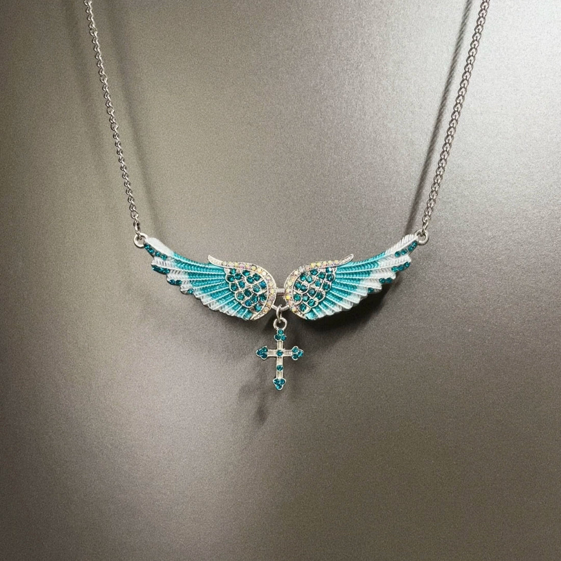 Vintage vintage Wings of the Angels necklace