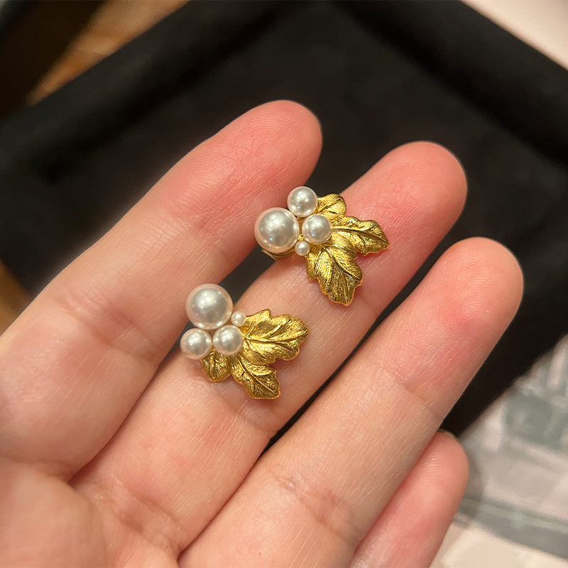 Gold replacement pearl grape leaf earrings after the rain earrings gold leaf earrings live broadcast hits