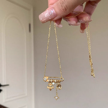 Xiaohongshu explosive brushed iris flower starry yellow water pendant, pin necklace, medieval collarbone chain, one piece is sent on behalf of others.