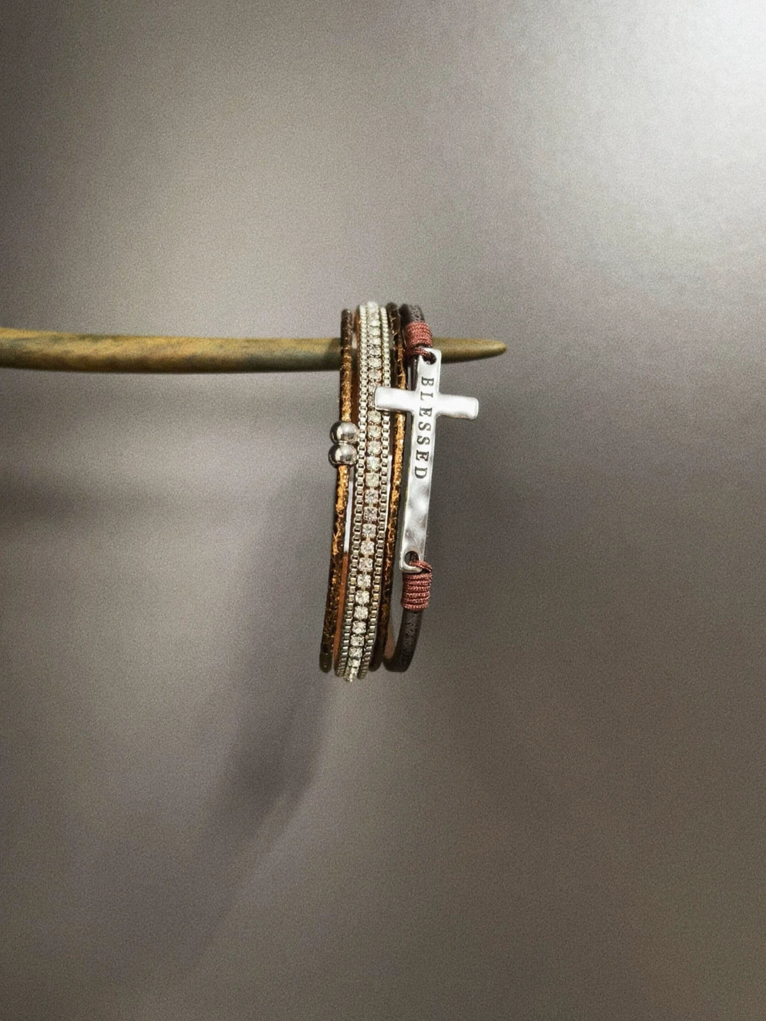 Vintage vintage leather cross bracelet