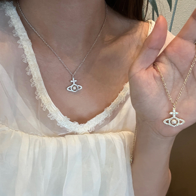 Queen Mother Olympia necklace small sandwich pearl necklace delicate temperament niche jewelry