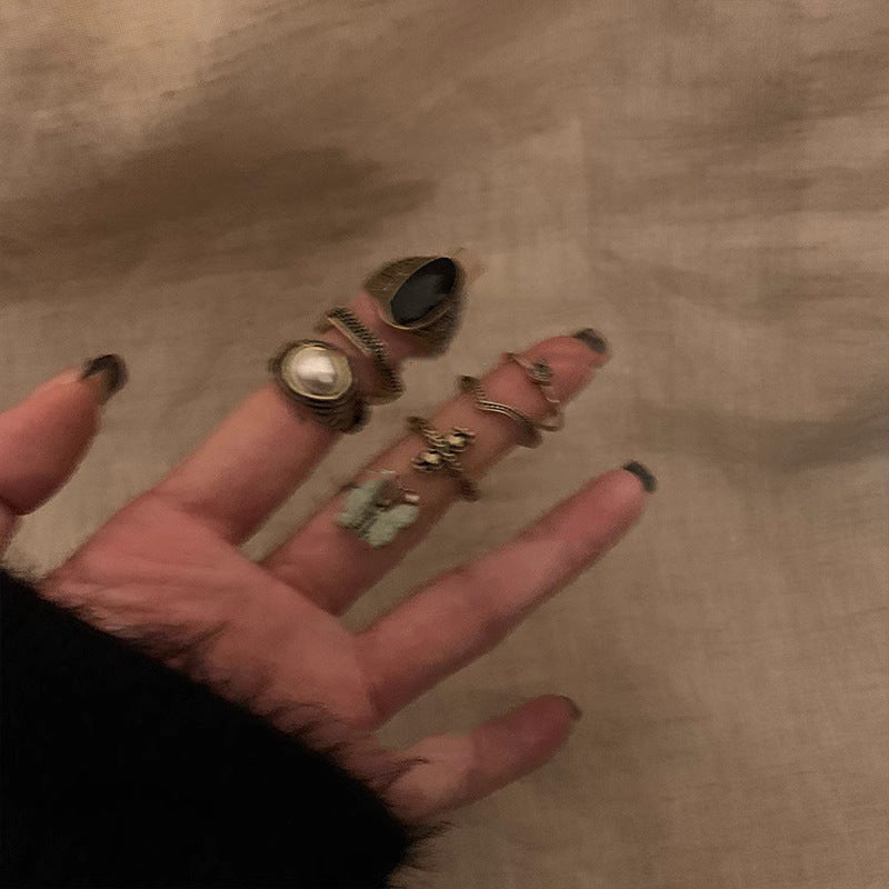 Chinese retro old ring women's niche light luxury high sense unique open index finger ring 2025 new ring