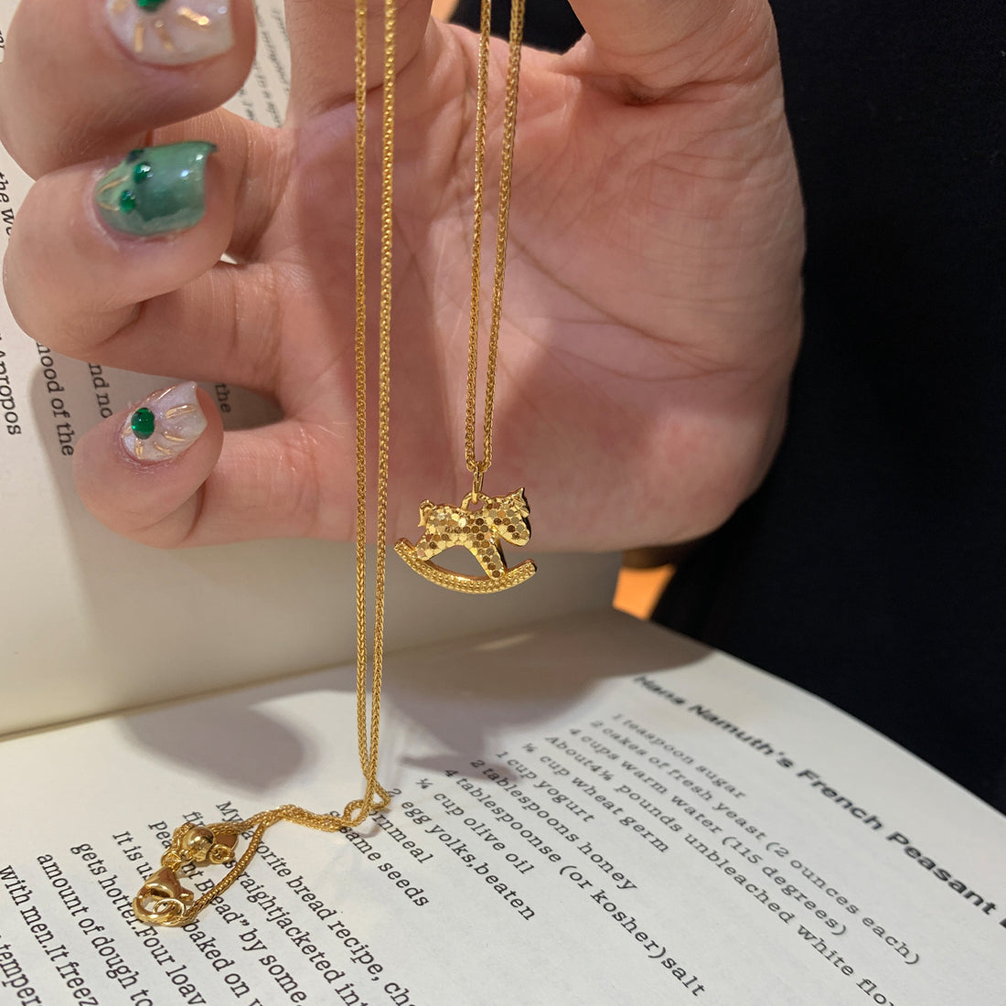 Live broadcast explosive Seiko crushed ice rocking horse necklace 925 silver sparkling carousel pendant necklace