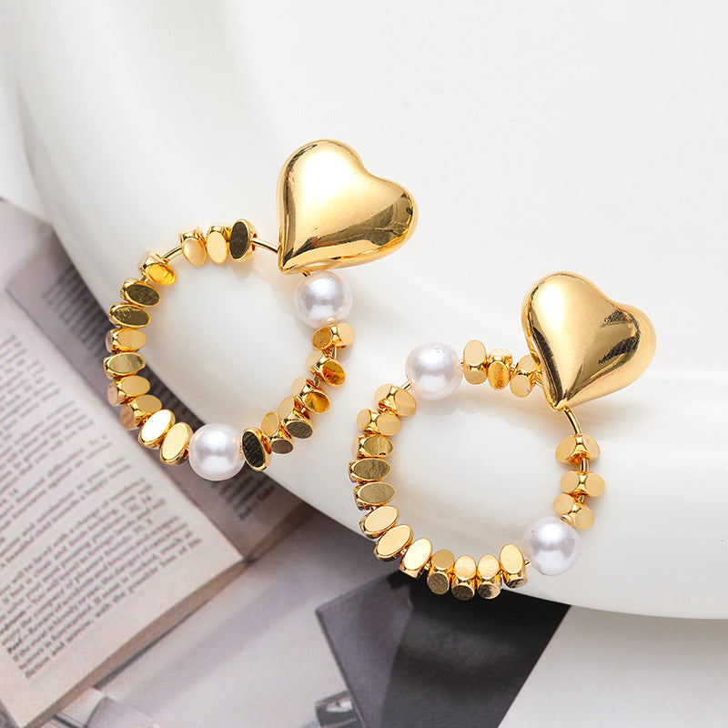 New Love Sweet Pearl Earrings Niche Design Copper Plated 18K Gold Highlight Fashion Delicate Circle Earrings