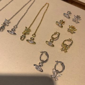 Seiko Queen Mother Elianne Diamond Butterfly Saturn Earrings Stud Earrings New Fine-set Planet Earrings